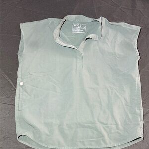 FIGS Gray Sleeveless Scrub Top